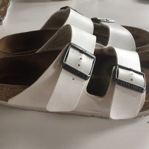 Birkenstock Shoes - White Arizona Birkenstocks Birkenstock Shoes - White Arizona Birkenstocks
